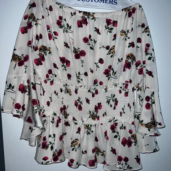 Off the shoulder blouse - Picture 2 of 2